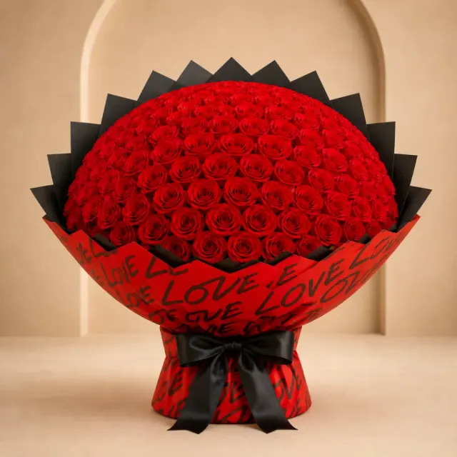 Scarlet Signature Luxury Red Rose Ramo Buchón – 100, 150 or 200 Roses