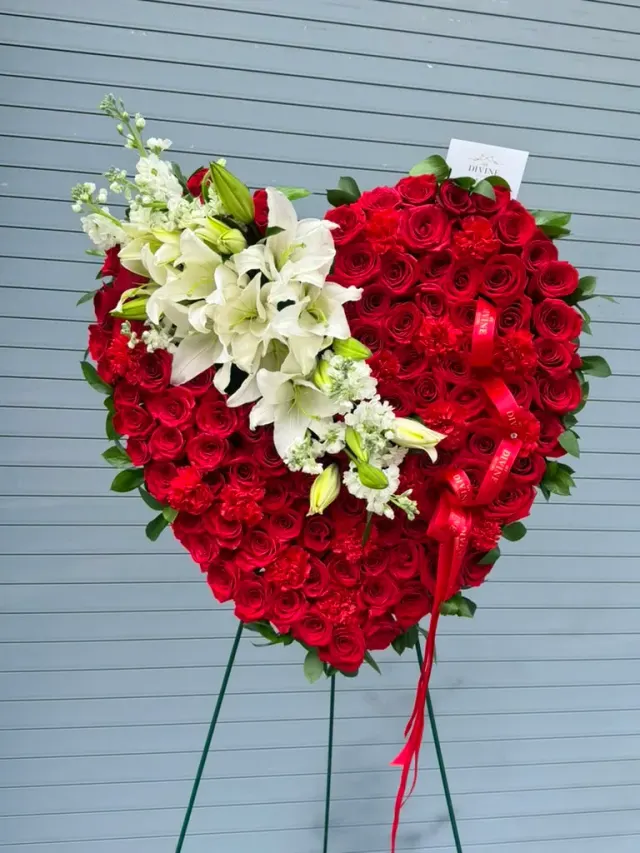 Corona de Corazón Legado de Amor