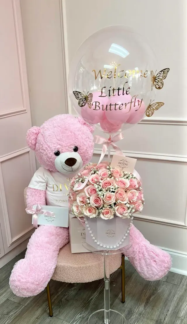 La Caja de Lujo «50 Rosas» con Osito de Peluche y Globo