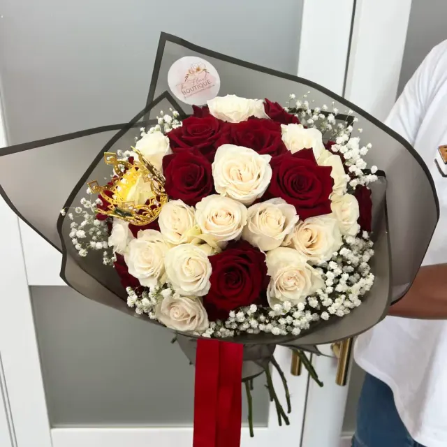 36 Rose and filler bouquet with Crown accesorie embellishment