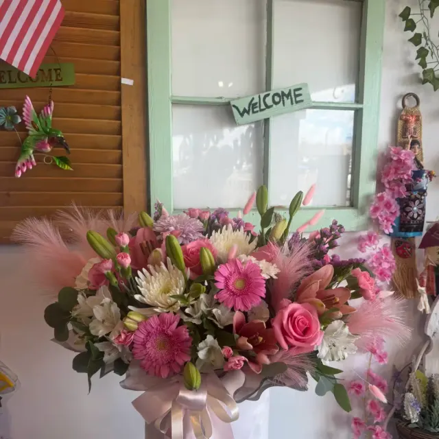 Pretty Pink Box Arragement.