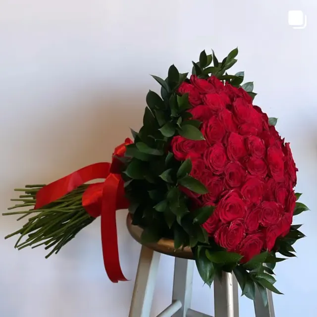 50 Roses, No Wrap