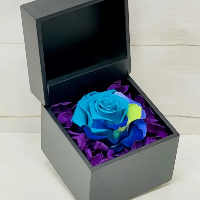 New Item: Real Preserved Rose Box (Blue)