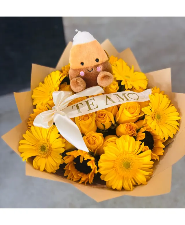 Mix Yellow Buchon With Stuffy