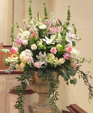 Bursting Ivory Pinks