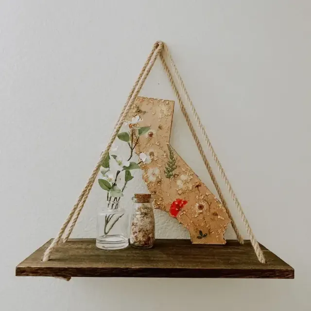 VT State Wooden Wall Art with Real Pressed Flowers