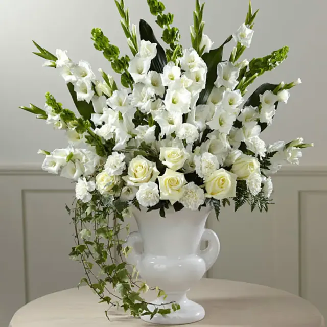 Fond Reflections Arrangement