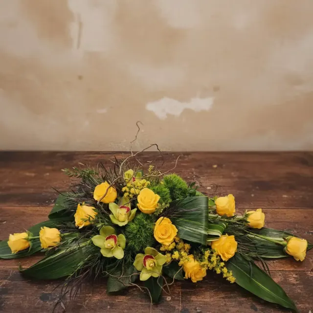 Olympia Flowers – Artful Yellow Roses and Green Orchids
