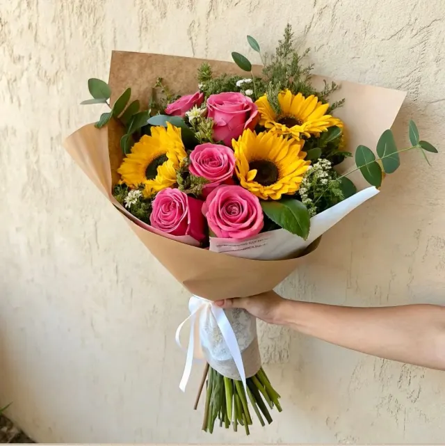 Sunflower and Roses Mixed Bouquet