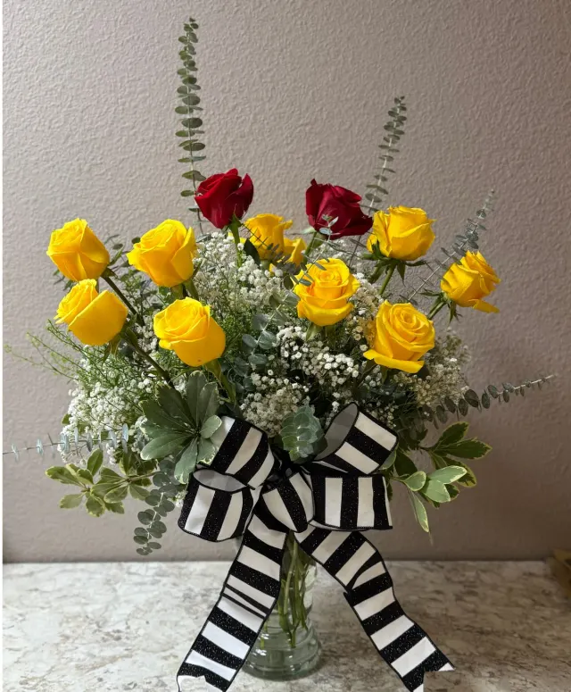 Custom Color Dozen Roses