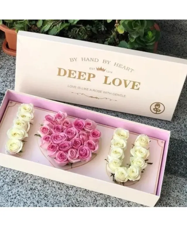 Love in a Box Roses