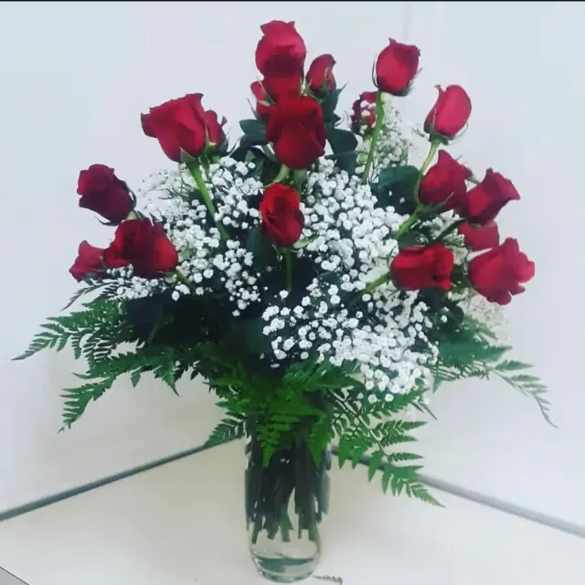 2 Dozen Roses