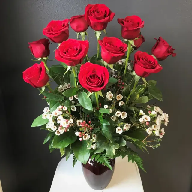 Dozen Long Stemmed Roses