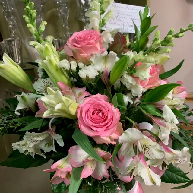 Pink Roses & Lilies