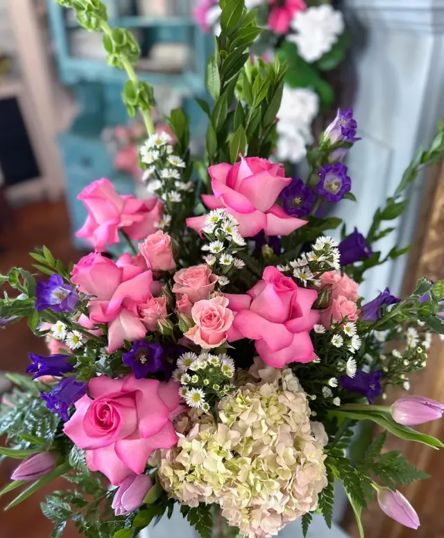 Hello Lovely Arrangment
