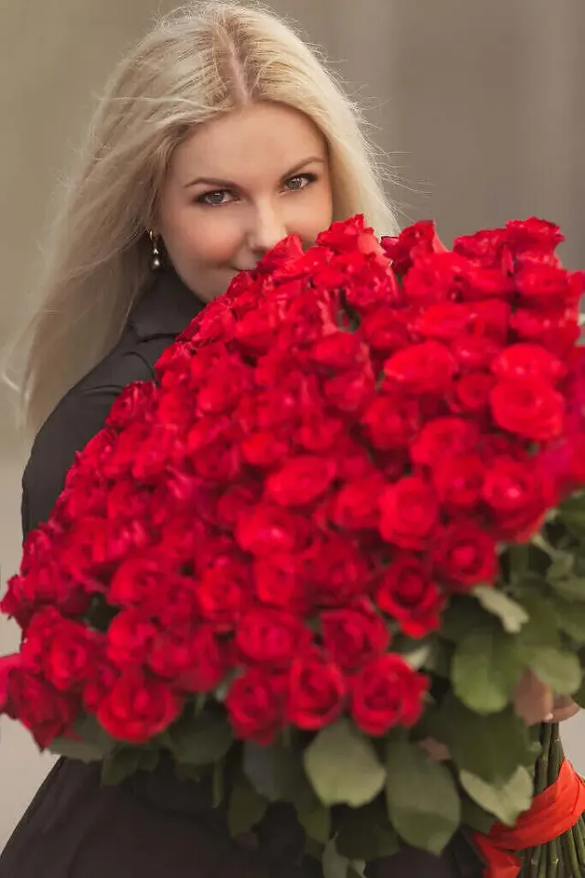 101 Red Roses Bouquet
