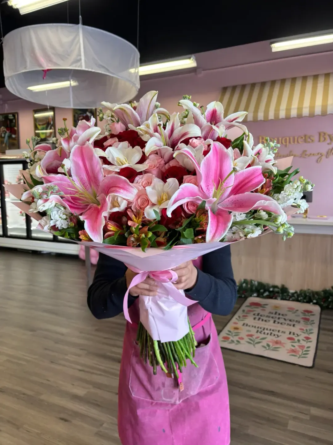 75 Roses and Lilies Garden Deluxe