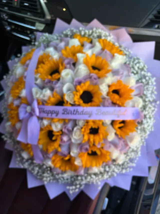 100 Roses and Sunflowers