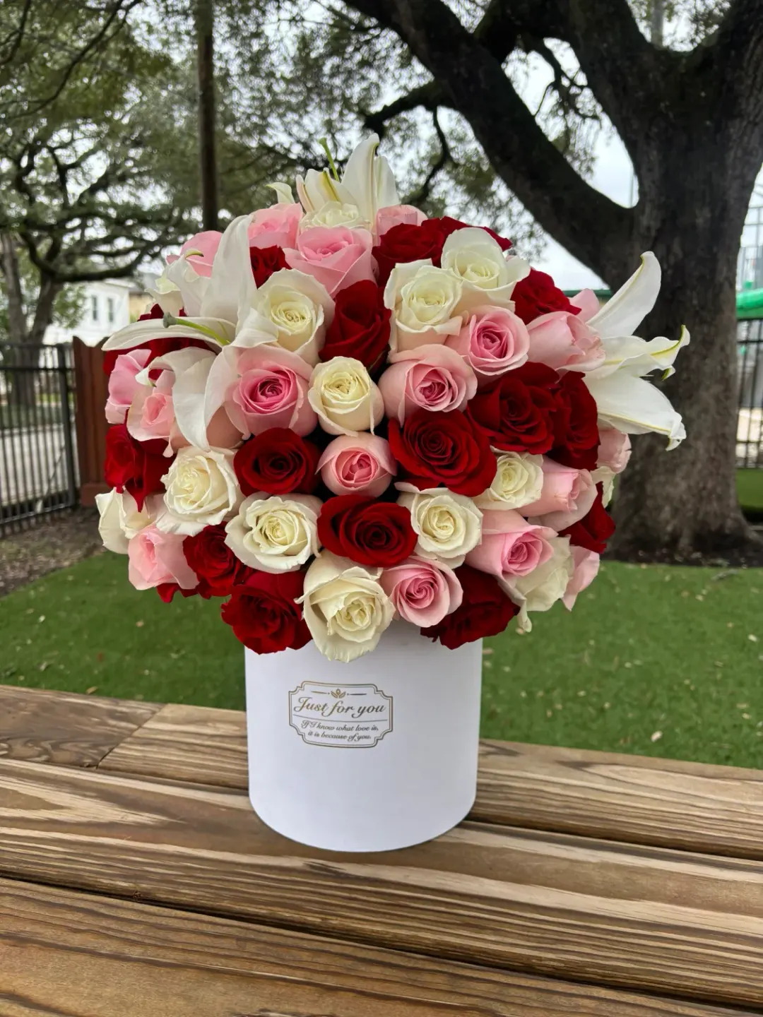 75 Roses Round Love Box