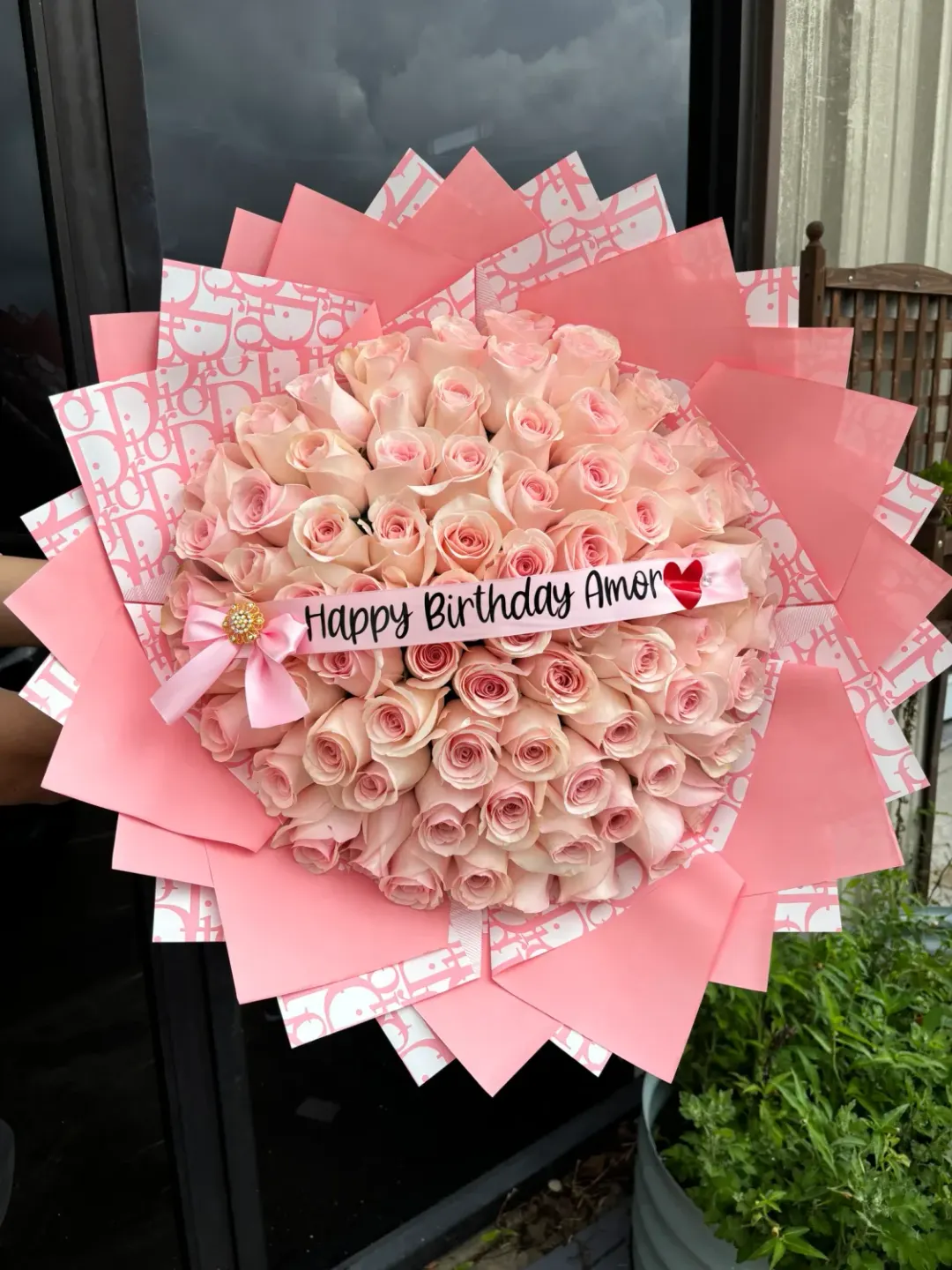 75 Classic Pink Ecuadorian Roses
