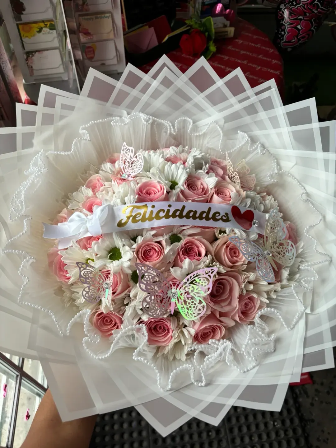 24 Pink Roses and White Daisy Garden