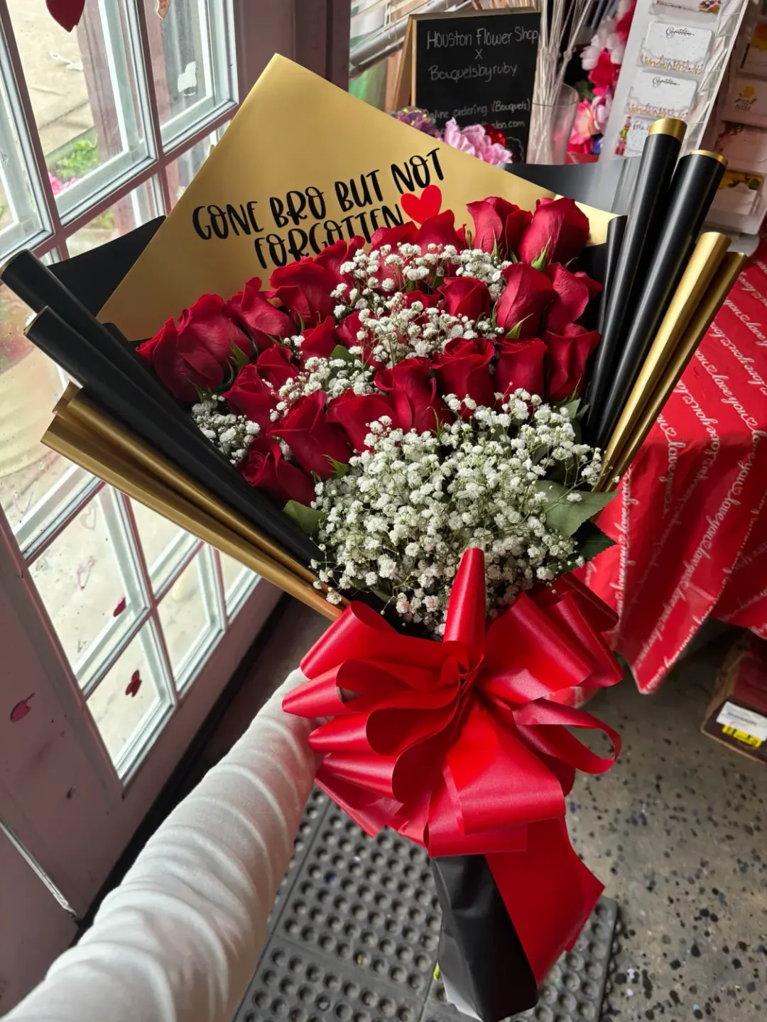 Flat 24 Roses