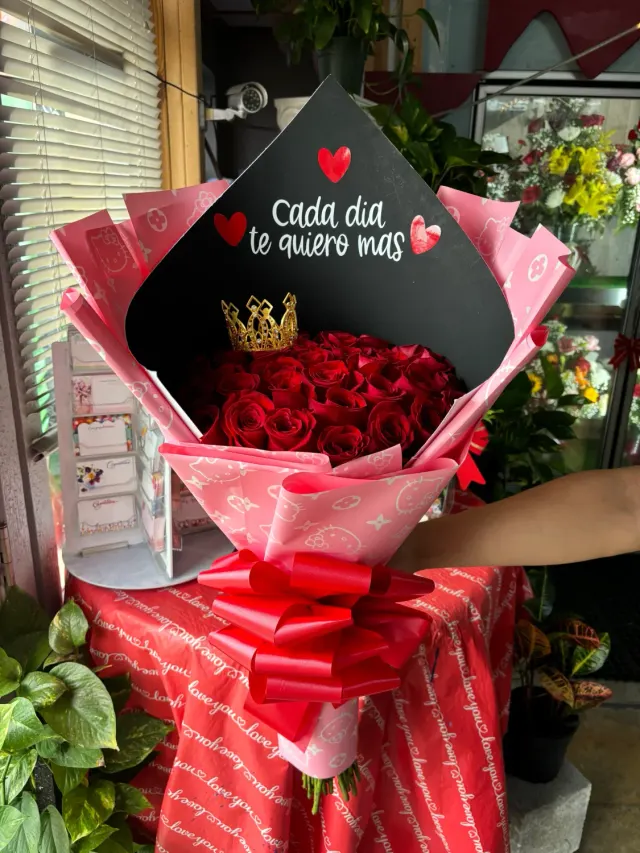 36 Roses Princess Glazed with a Mini Crown