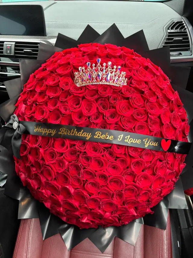 200 Roses Ramo Buchón
